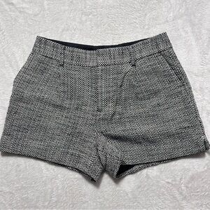 BANANA REPUBLIC Shorts 100% Cotton high waist black and white Size 0